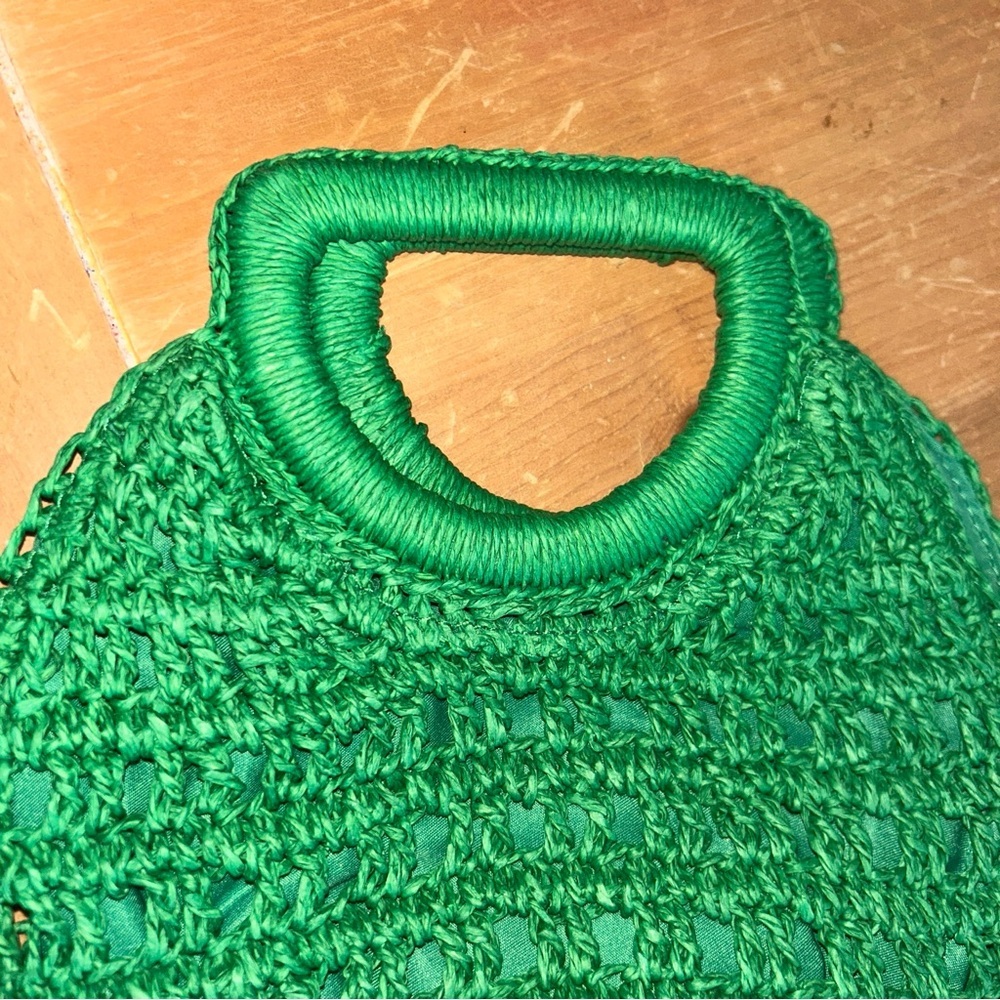 Green Woven Handbag - Picture 4 of 4